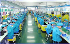 小時(shí)工，短期工，實(shí)習(xí)生待遇，20-25/小時(shí)，保底工時(shí)260個(gè)小時(shí)，每月有260-300個(gè)小時(shí)，包吃住